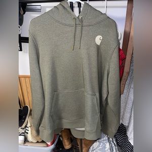 2X women’s Carhartt hoodie